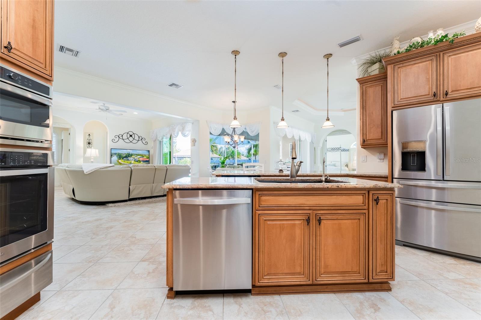 Image 18 of 98 For 10544 Poughkeepsie Circle