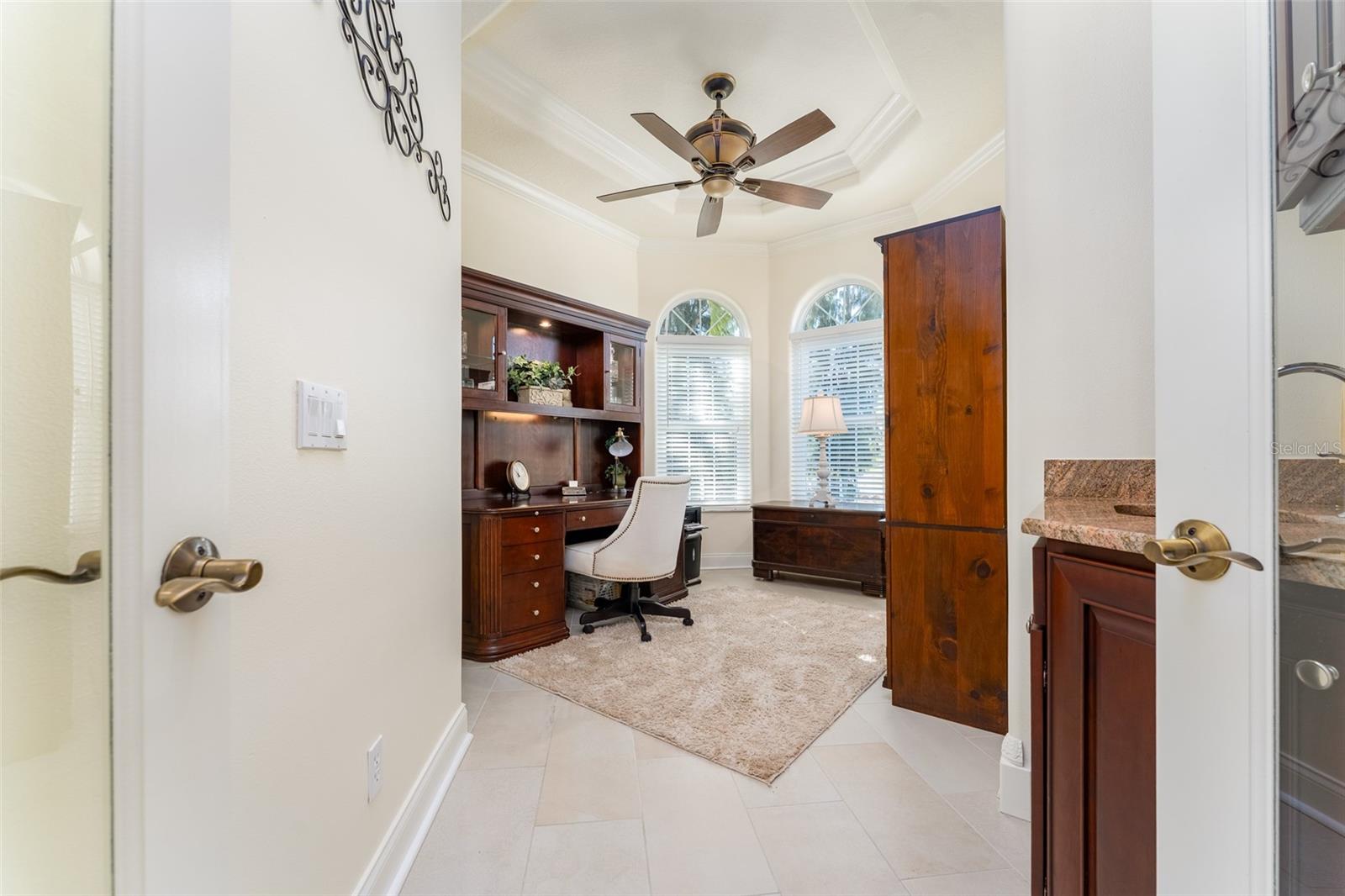 Image 21 of 98 For 10544 Poughkeepsie Circle