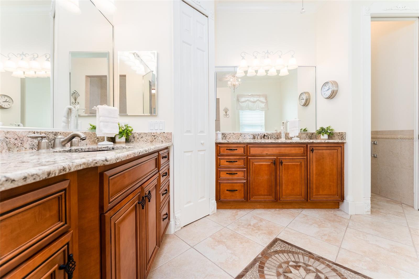 Image 29 of 98 For 10544 Poughkeepsie Circle