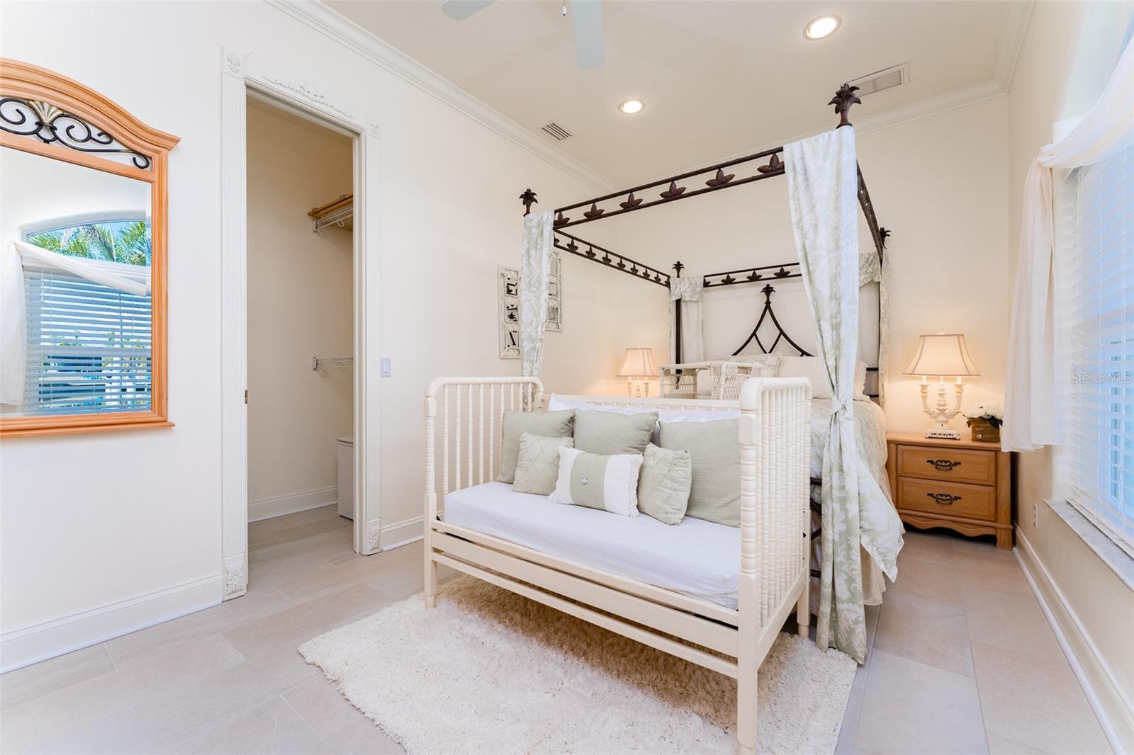 Image 30 of 98 For 10544 Poughkeepsie Circle