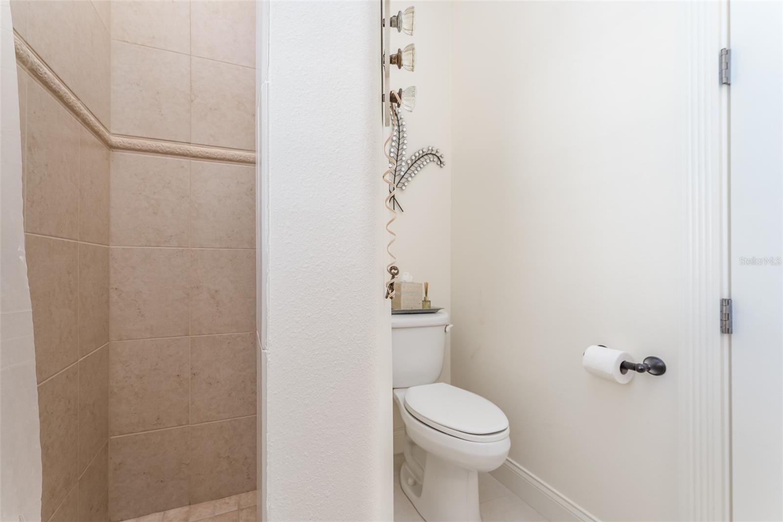 Image 33 of 98 For 10544 Poughkeepsie Circle