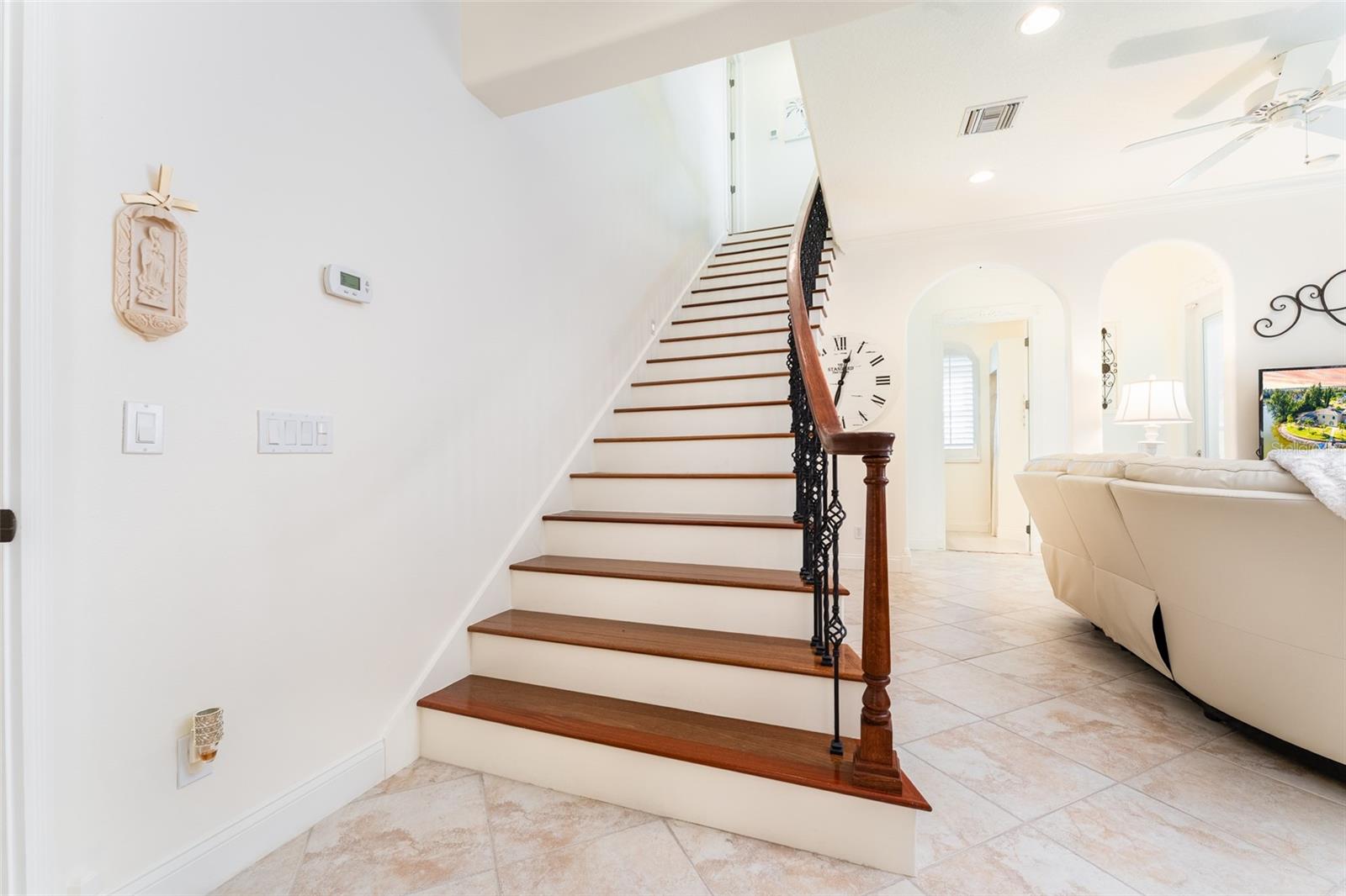 Image 39 of 98 For 10544 Poughkeepsie Circle