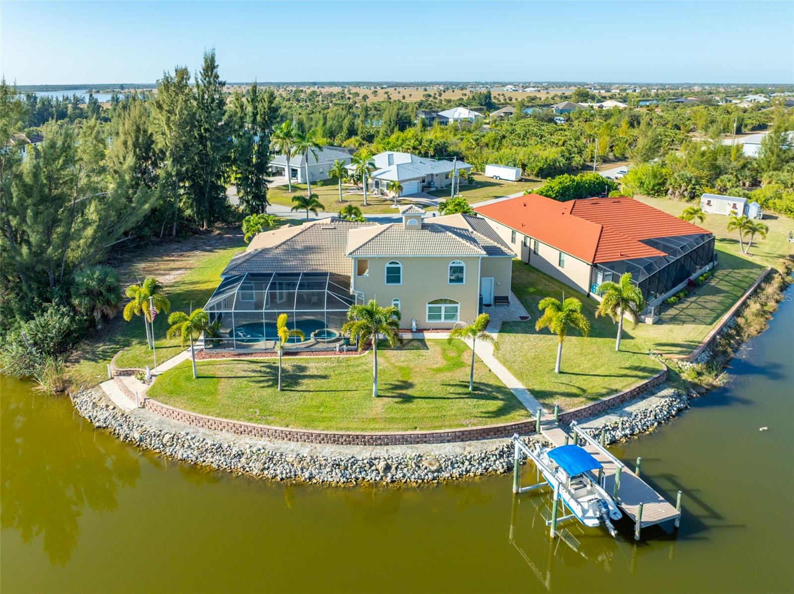 Image 4 of 98 For 10544 Poughkeepsie Circle