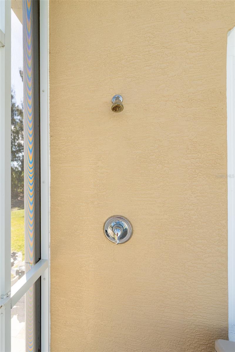 Image 63 of 98 For 10544 Poughkeepsie Circle