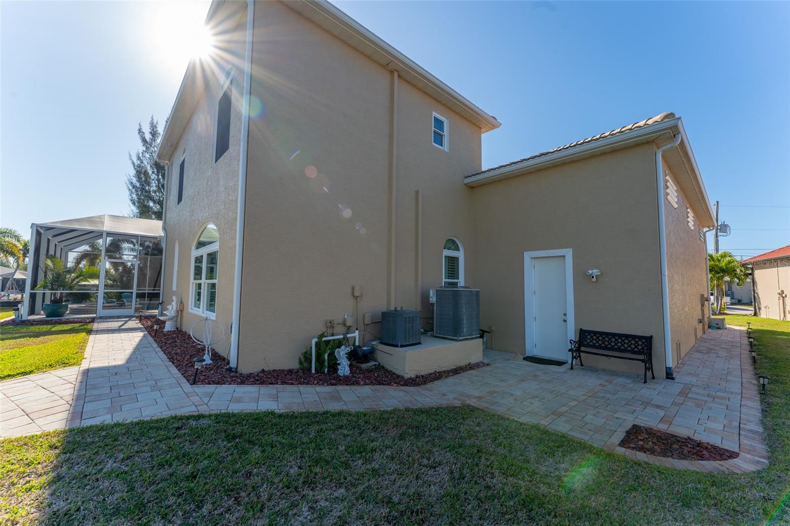 Image 74 of 98 For 10544 Poughkeepsie Circle