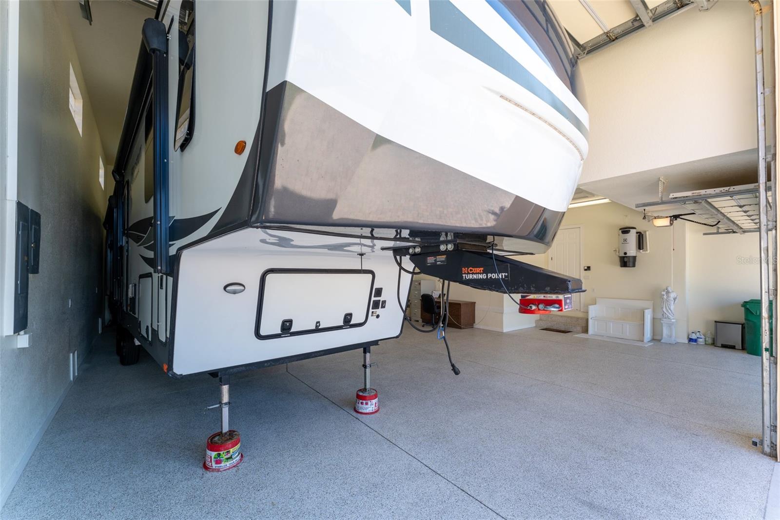 Image 89 of 98 For 10544 Poughkeepsie Circle