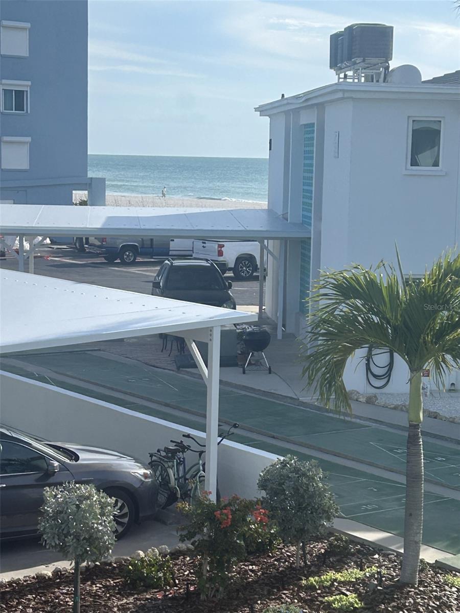 Image 13 of 35 For 5400 Gulf Drive 32