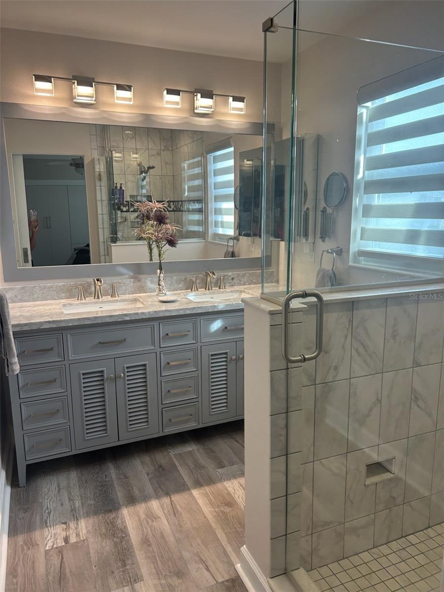 Image 19 of 35 For 5400 Gulf Drive 32