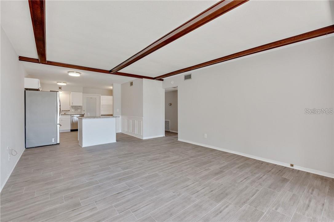 Image 10 of 33 For 4250 37th Street S 3