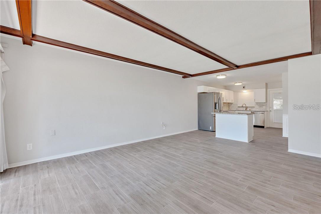 Image 11 of 33 For 4250 37th Street S 3