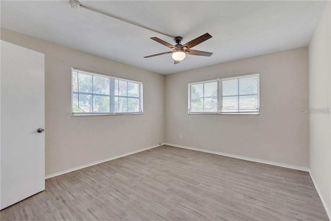 Image 14 of 33 For 4250 37th Street S 3