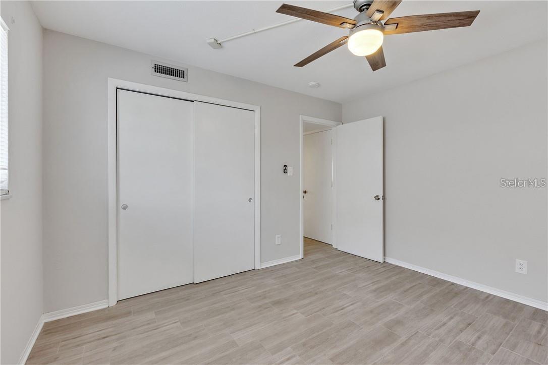 Image 21 of 33 For 4250 37th Street S 3