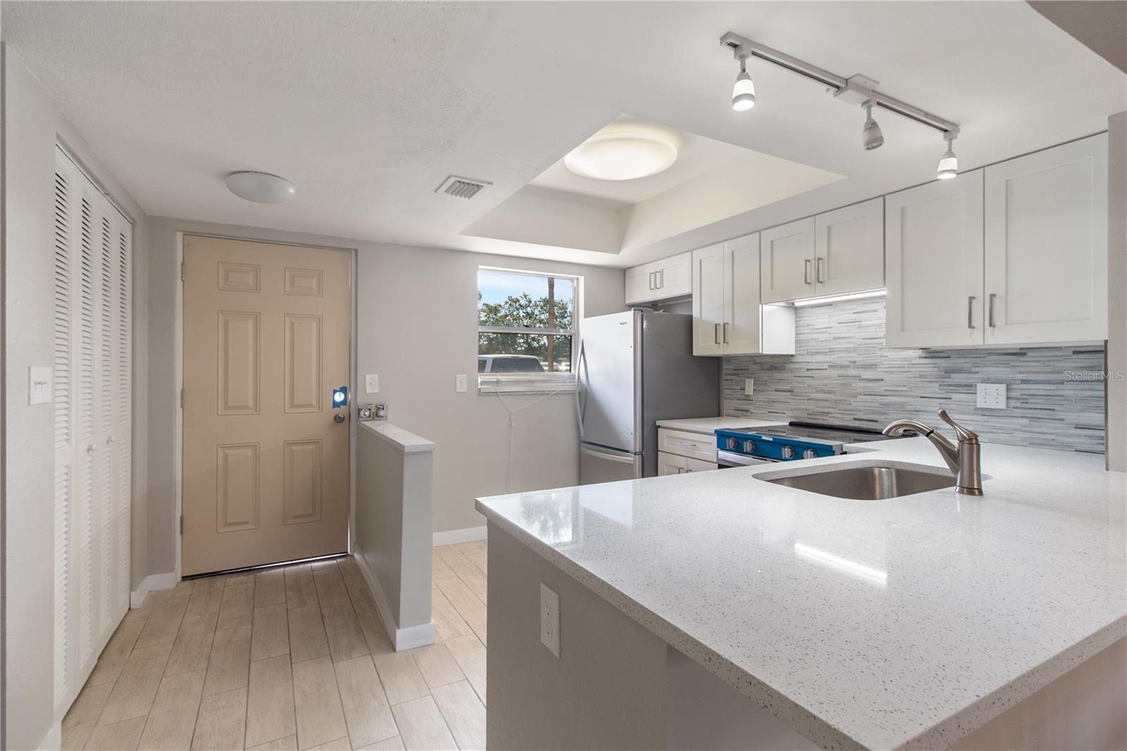 Image 5 of 22 For 4805 Alt 19  113