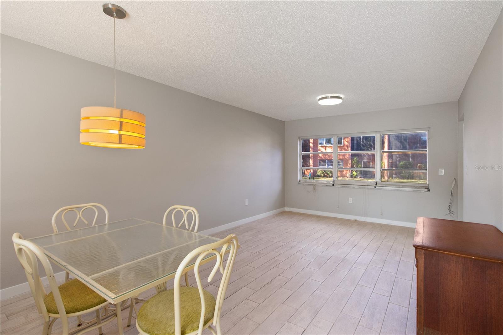 Image 7 of 22 For 4805 Alt 19  113