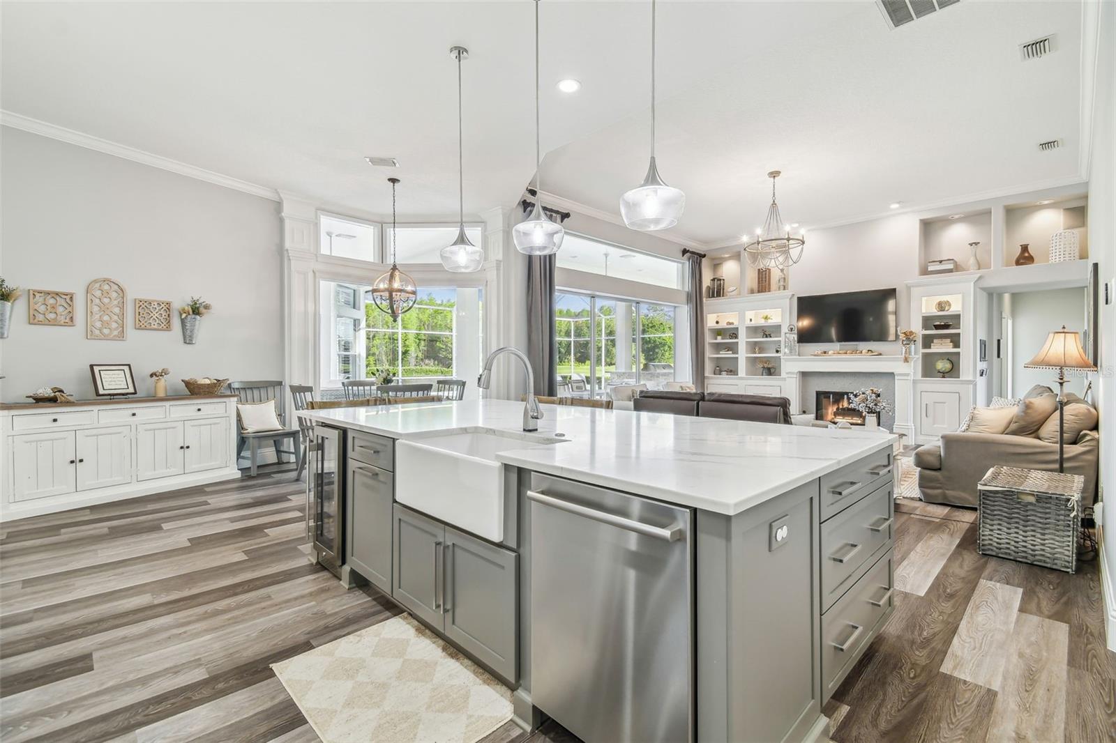 Image 10 of 100 For 9105 Woodridge Run Drive