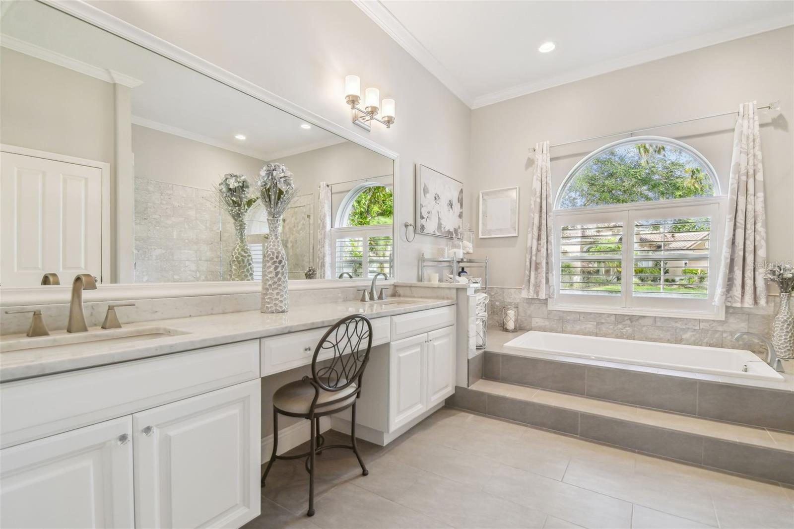 Image 20 of 100 For 9105 Woodridge Run Drive