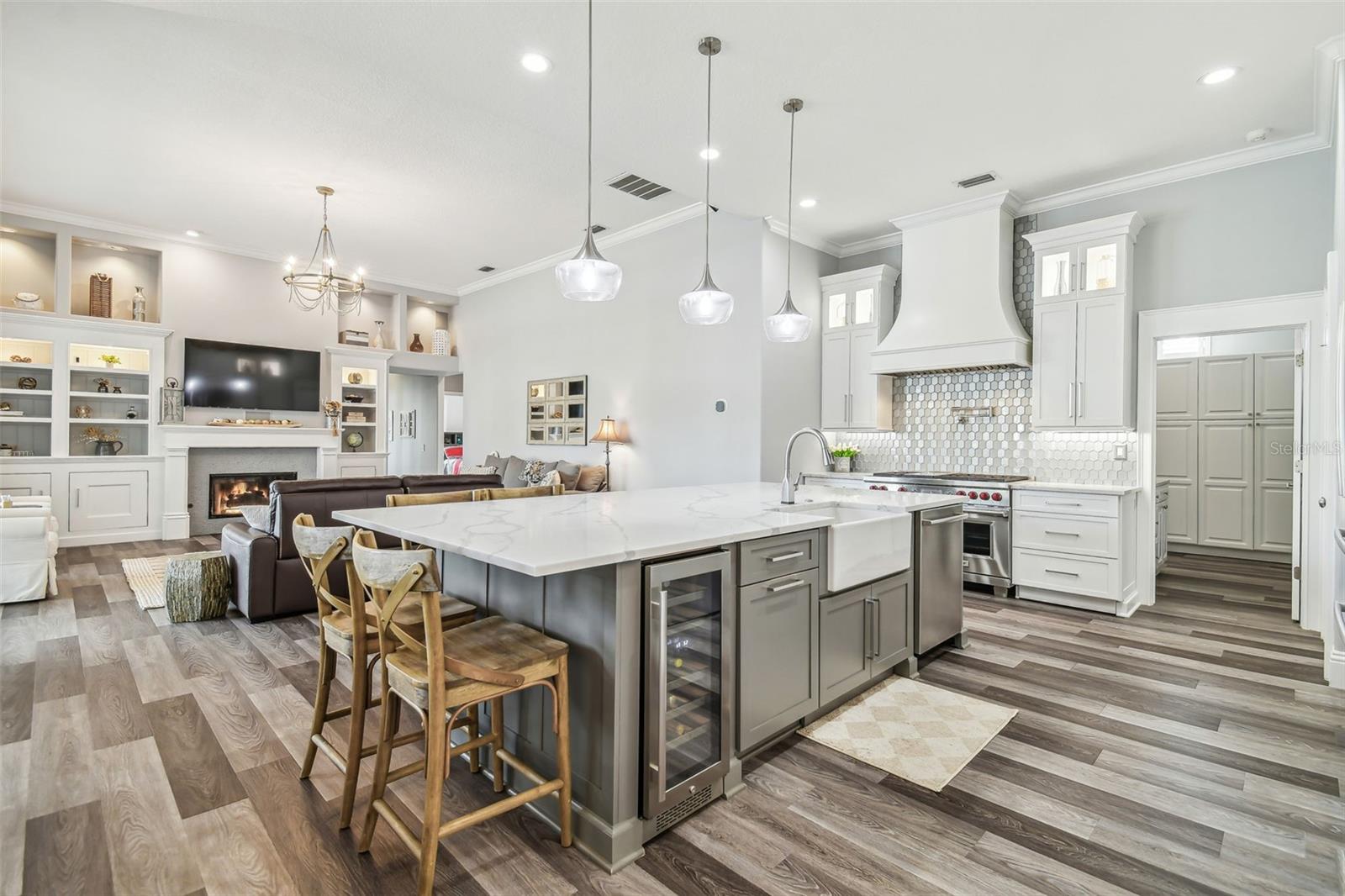 Image 8 of 100 For 9105 Woodridge Run Drive