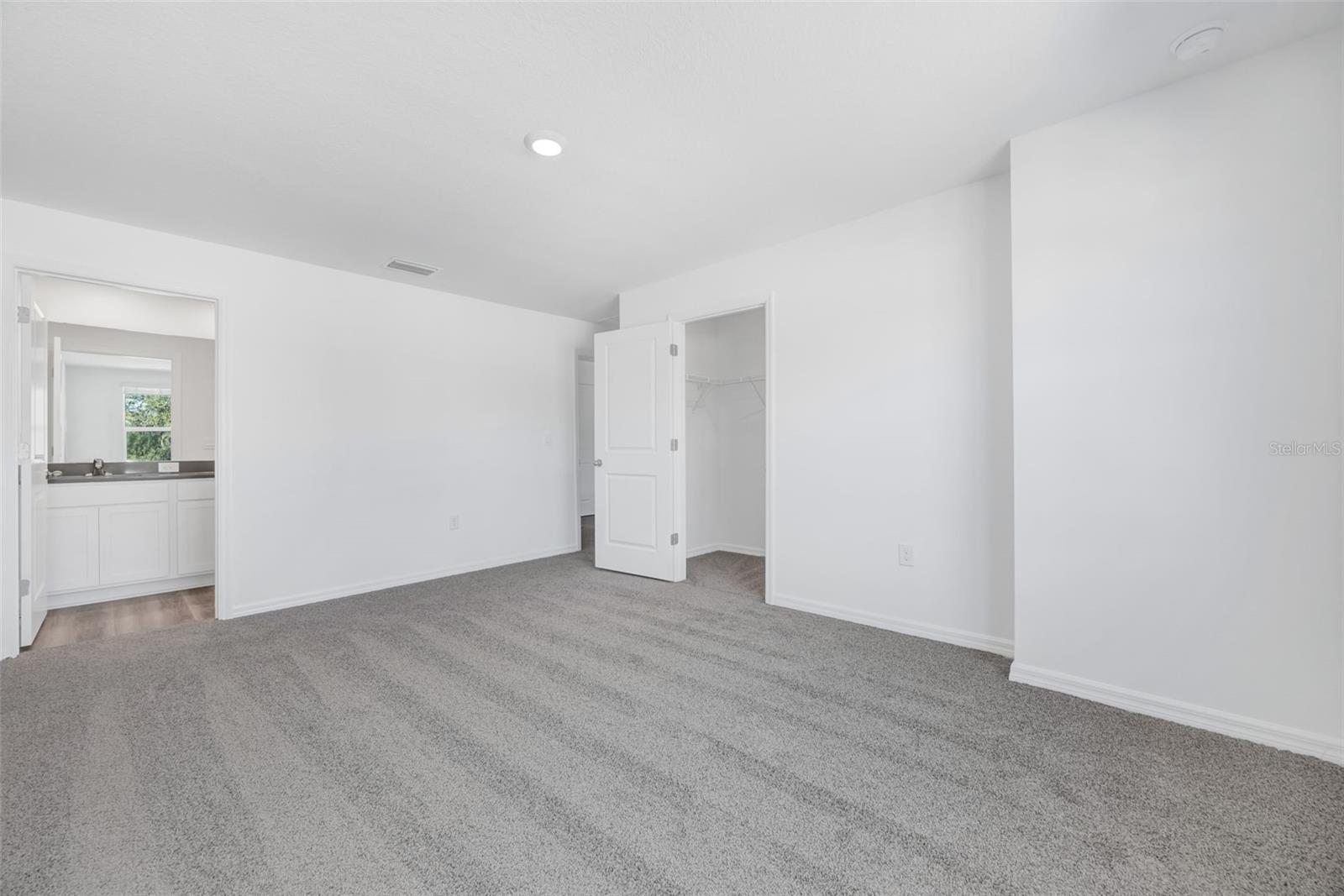 Image 18 of 33 For 1009 Spotted Egret Loop