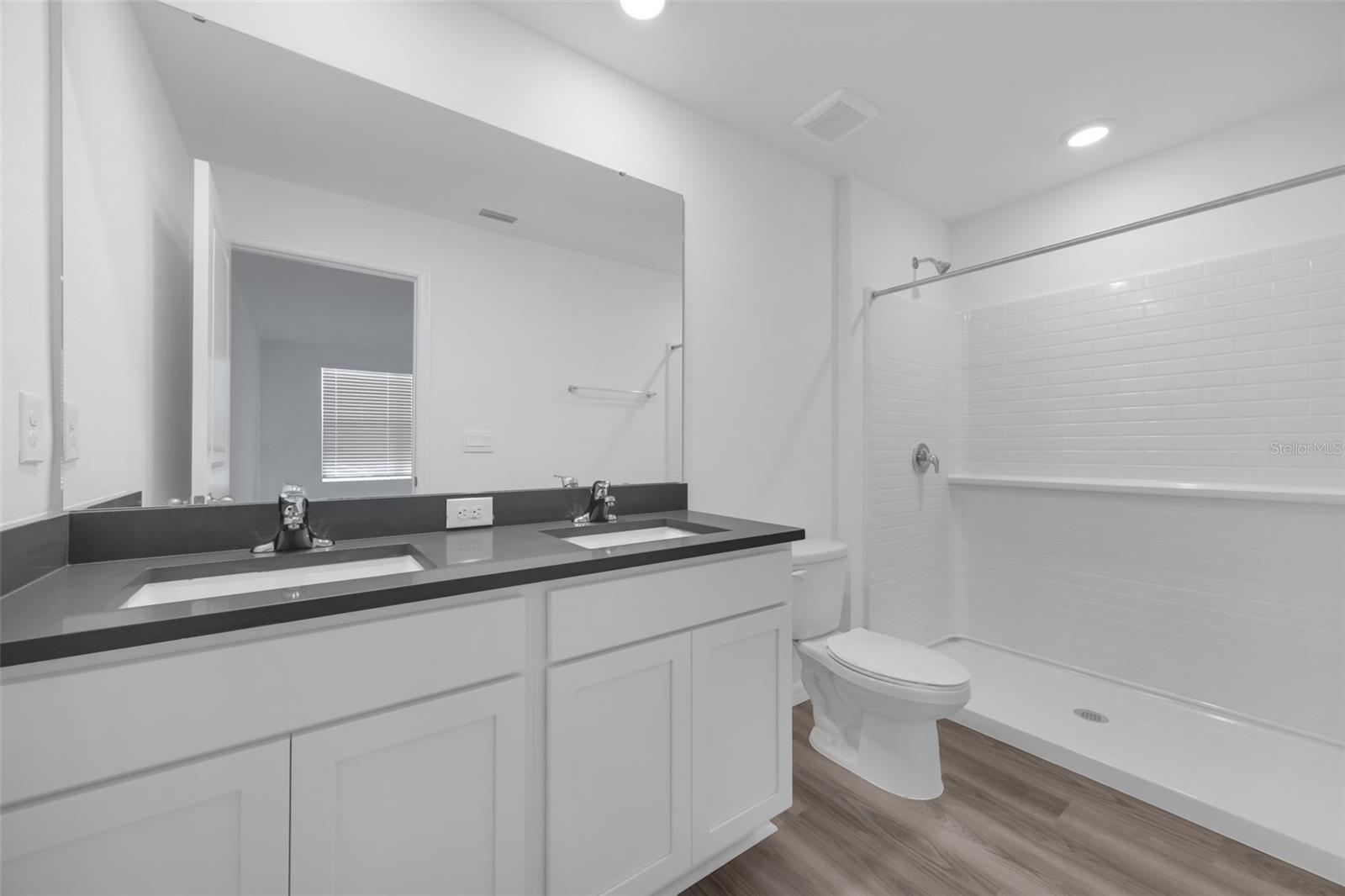 Image 20 of 33 For 1009 Spotted Egret Loop