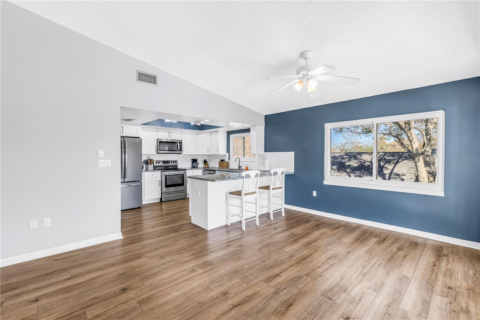 Image 15 of 49 For 110 29th Avenue N