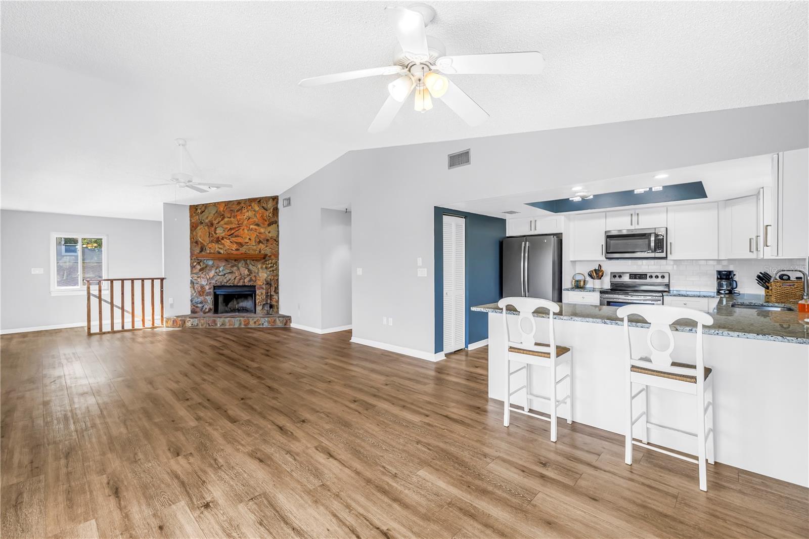 Image 16 of 49 For 110 29th Avenue N