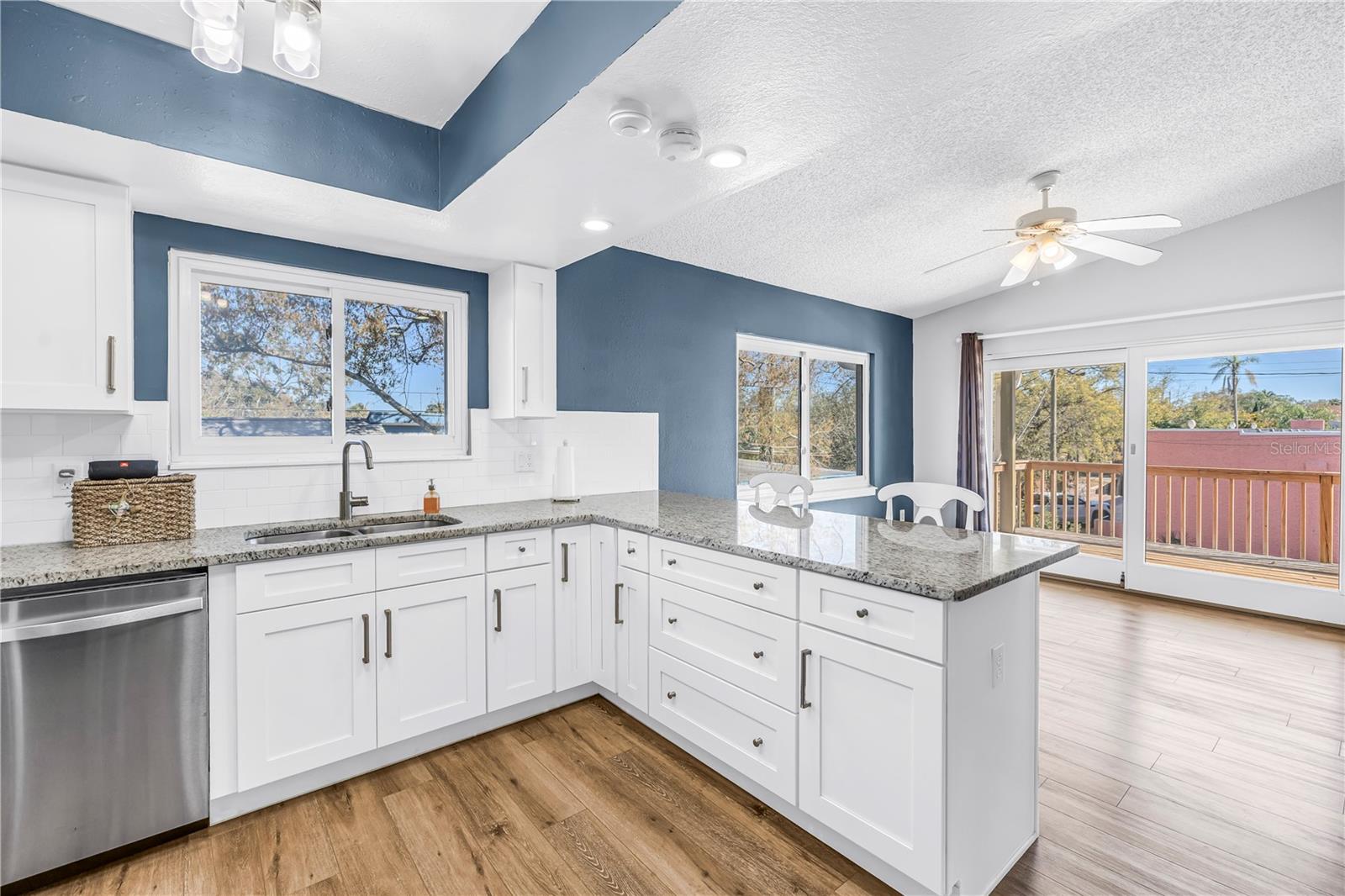 Image 21 of 49 For 110 29th Avenue N