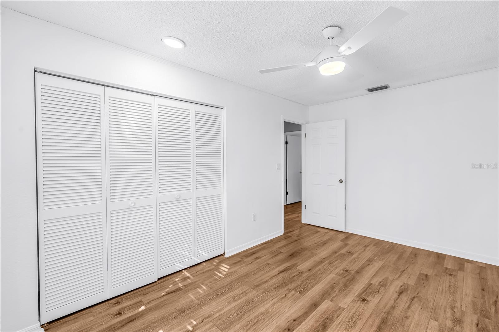 Image 28 of 49 For 110 29th Avenue N