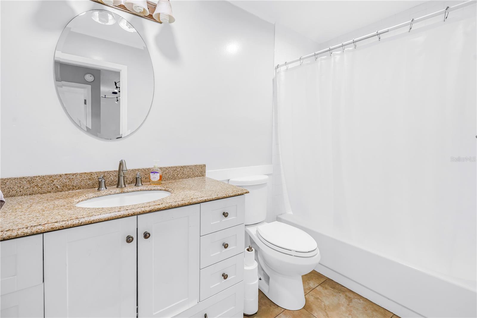 Image 29 of 49 For 110 29th Avenue N