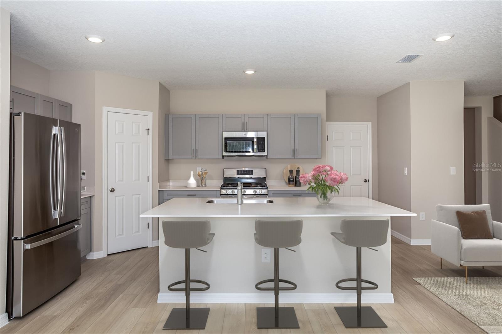 Listing photo id 0 for 36701 Sagemoor Drive