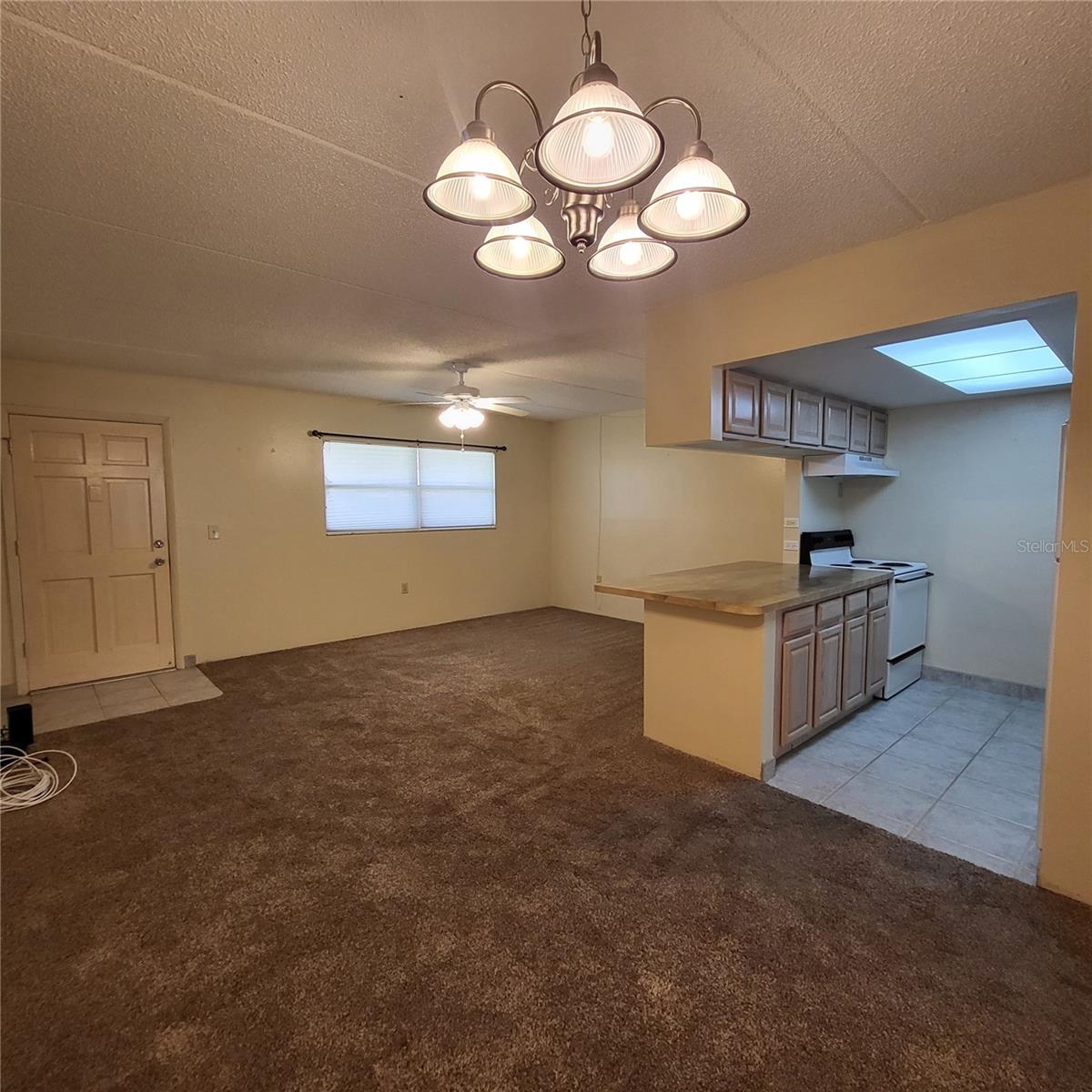 Image 6 of 17 For 12760 Indian Rocks Road 540