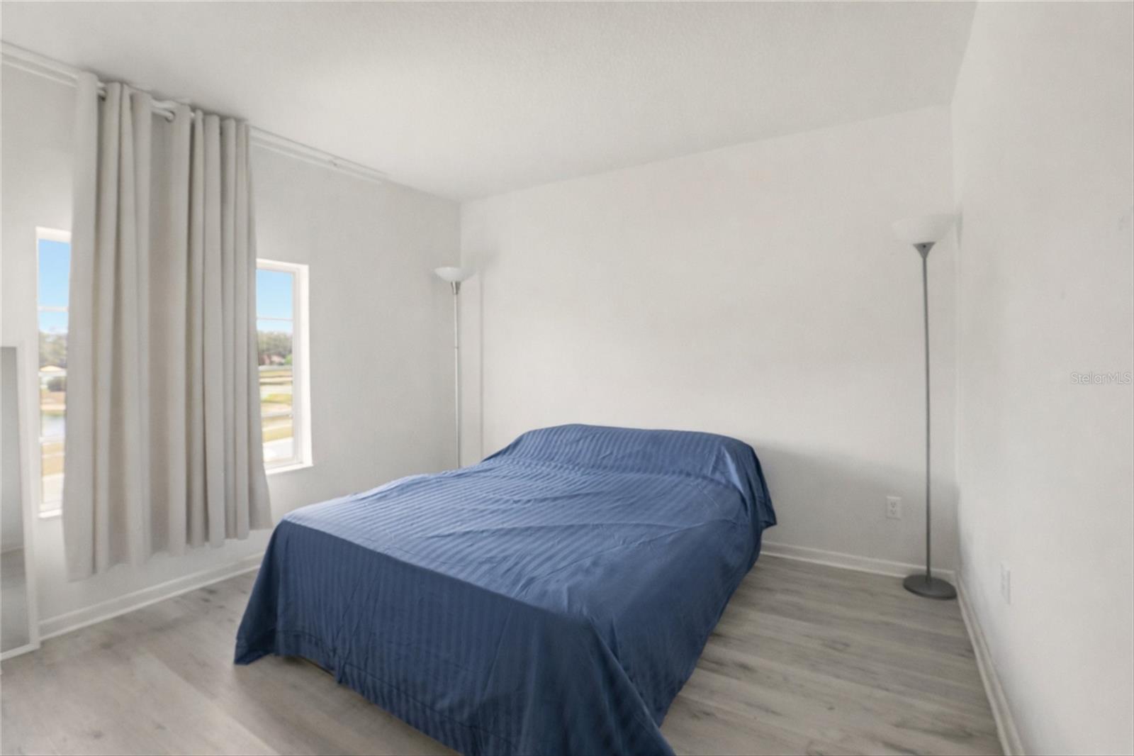 Image 22 of 46 For 10402 Ashley Oaks Drive