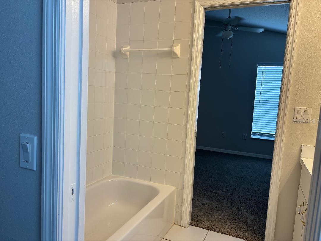 Image 24 of 49 For 1932 Grenville Court