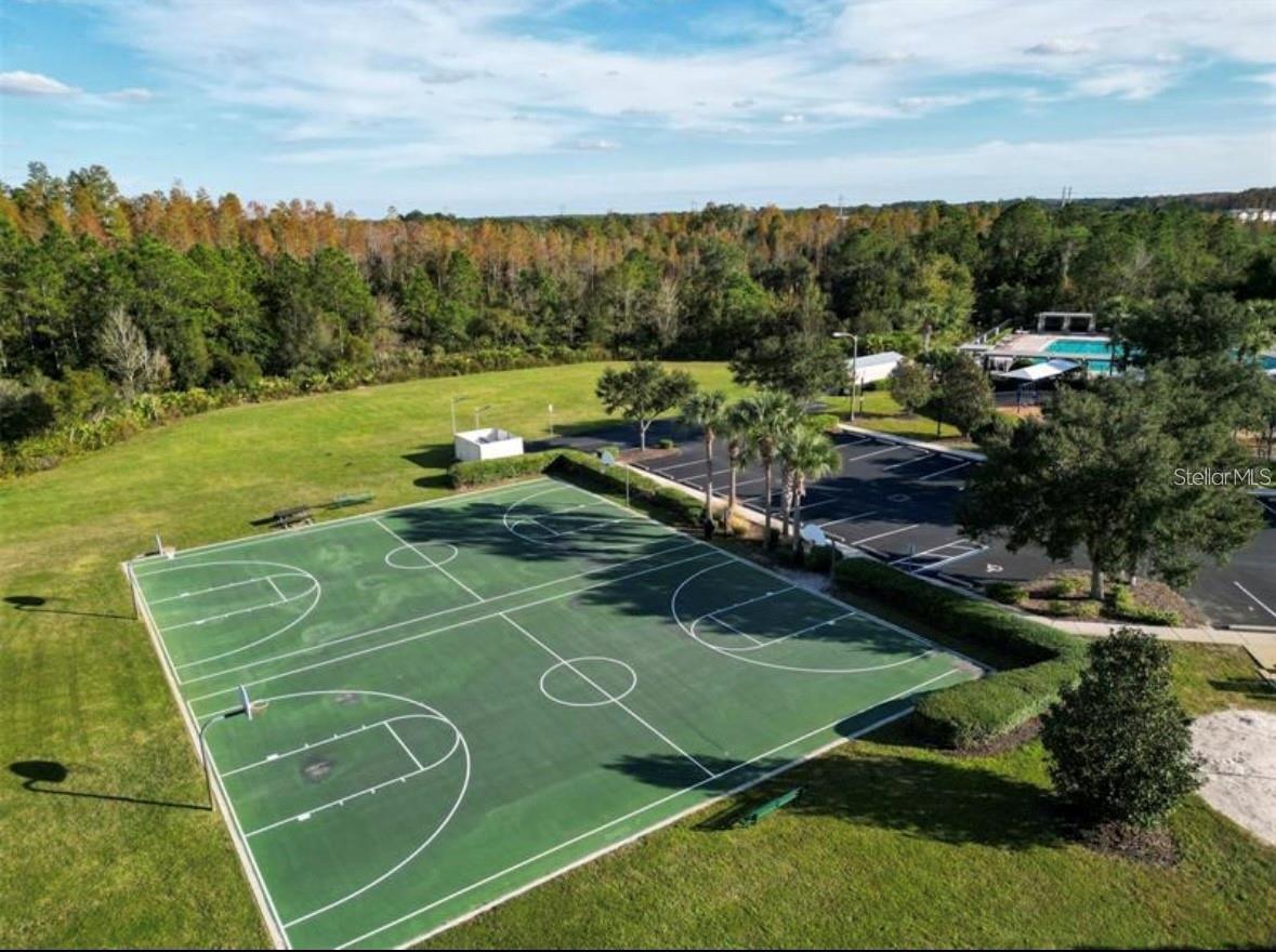 Image 48 of 49 For 1932 Grenville Court