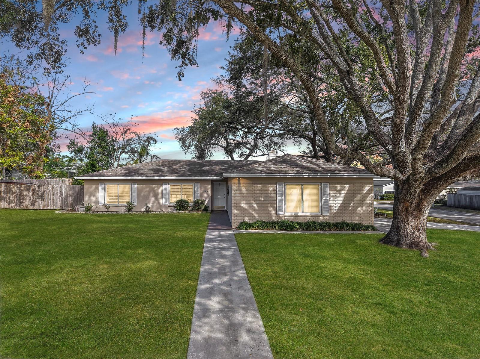 Details for 1016 Lady Guinevere Drive, VALRICO, FL 33594