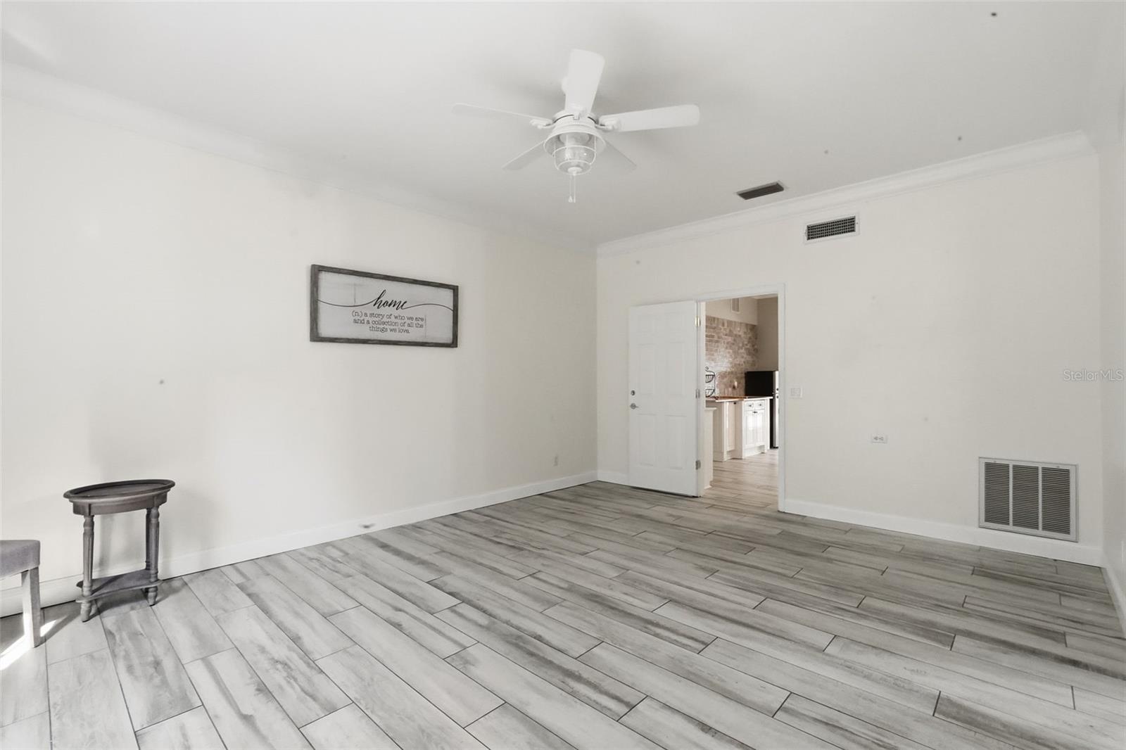 Image 18 of 54 For 1761 Long Bow Lane