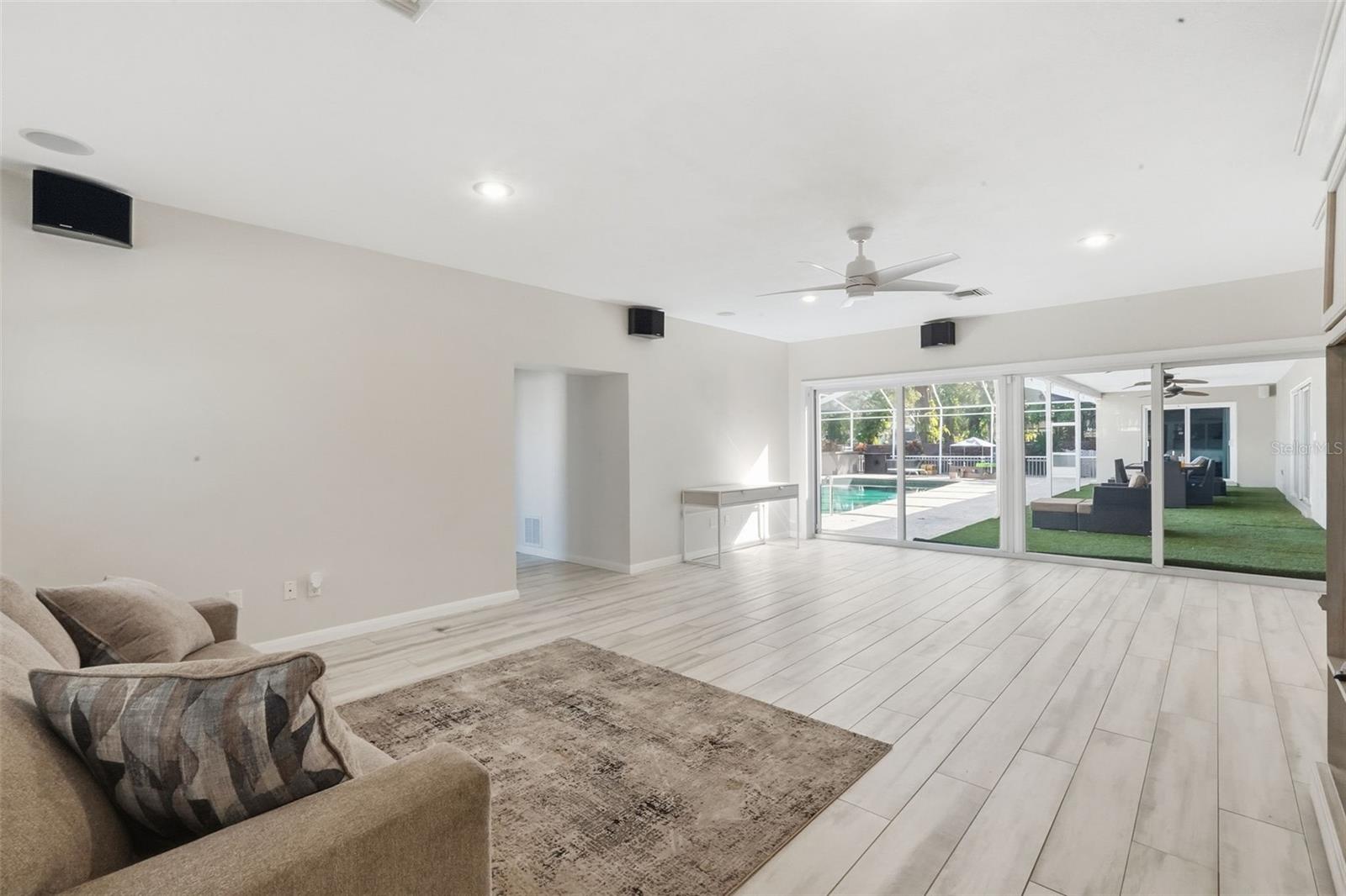 Image 20 of 54 For 1761 Long Bow Lane