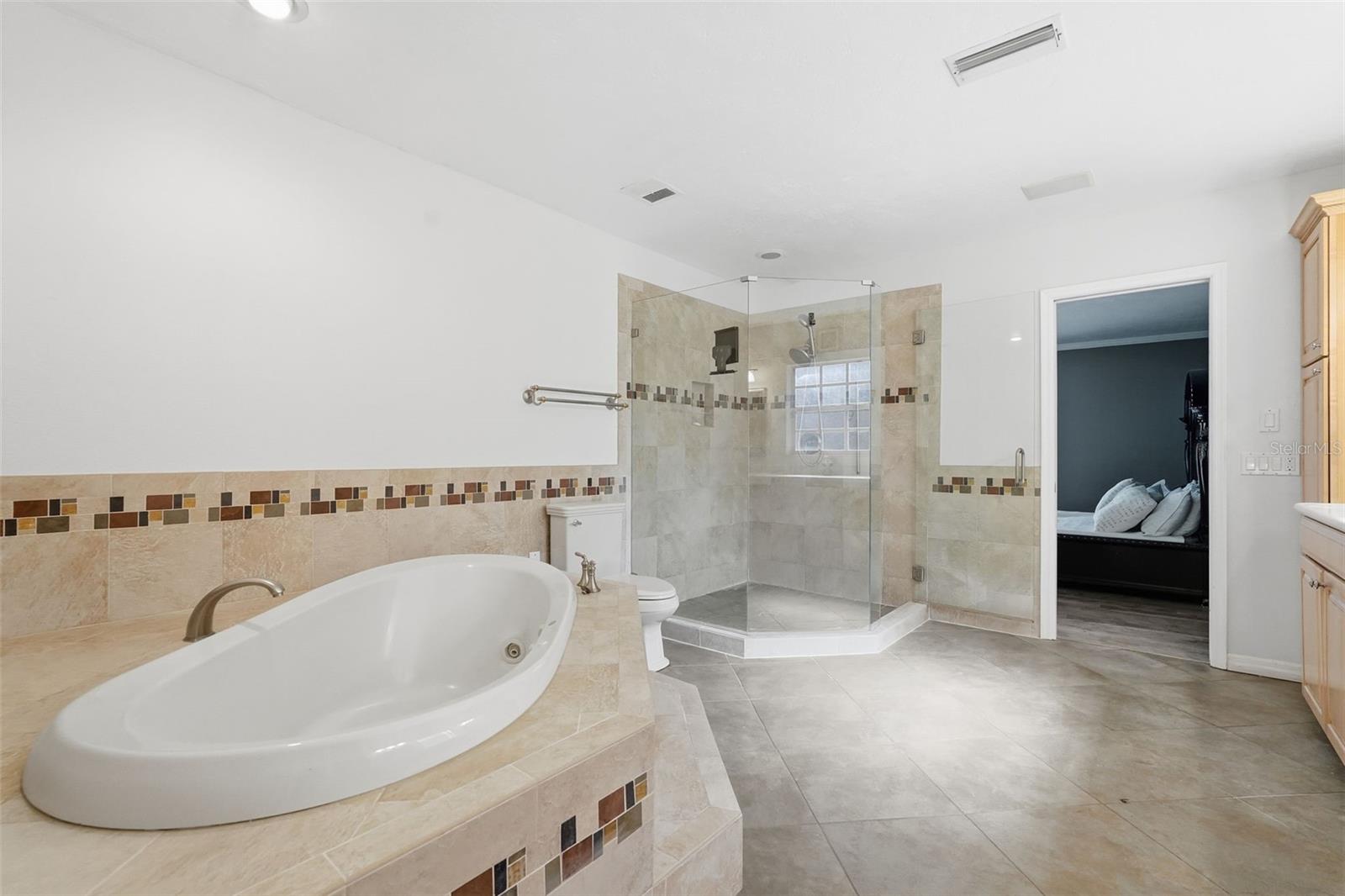 Image 23 of 54 For 1761 Long Bow Lane