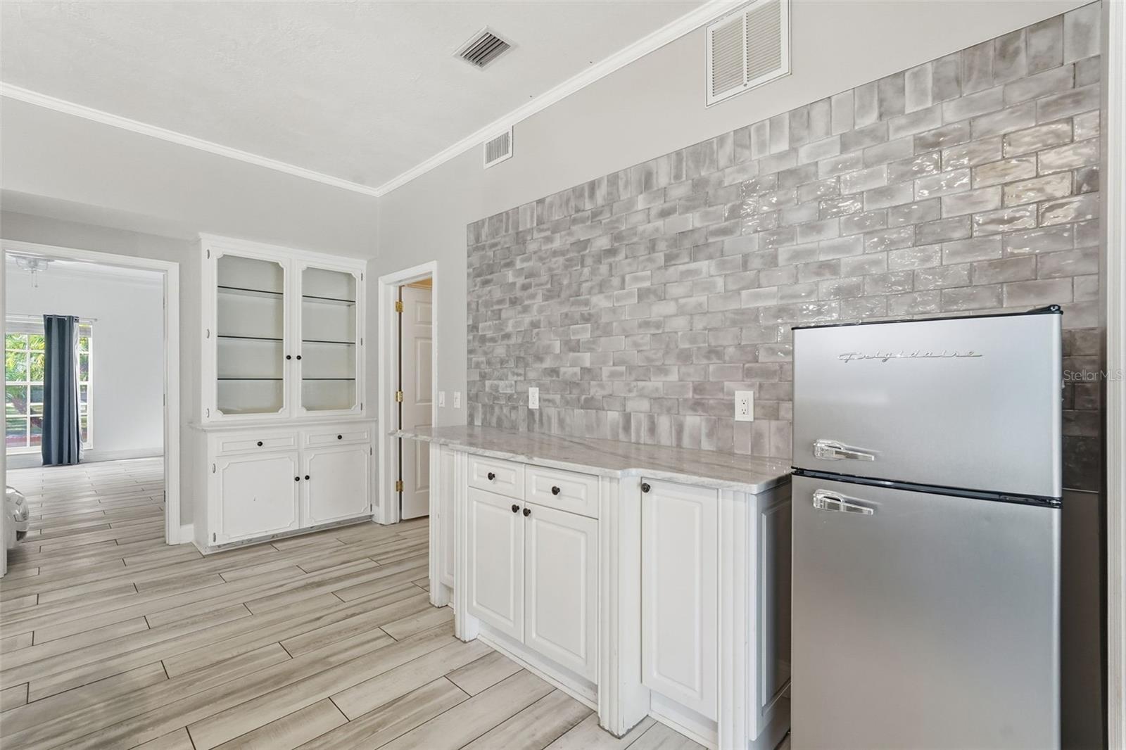 Image 8 of 54 For 1761 Long Bow Lane