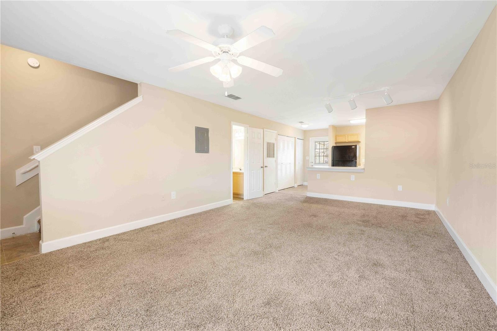 Image 84 of 94 For 14363 Pablo Boulevard