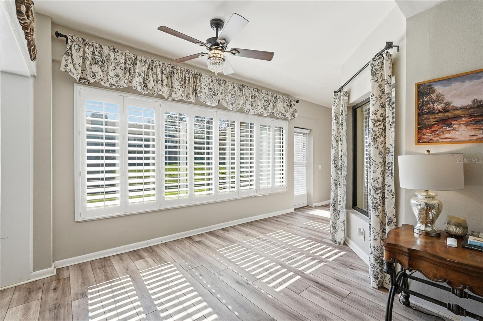 Image 19 of 32 For 3024 Landmark Boulevard 601