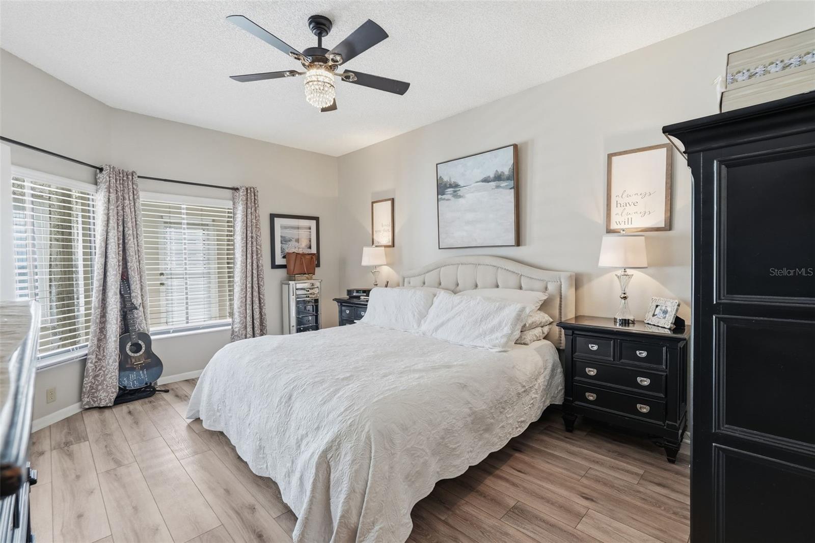 Image 21 of 32 For 3024 Landmark Boulevard 601