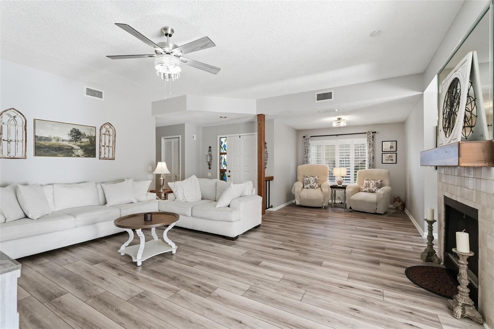 Image 7 of 32 For 3024 Landmark Boulevard 601