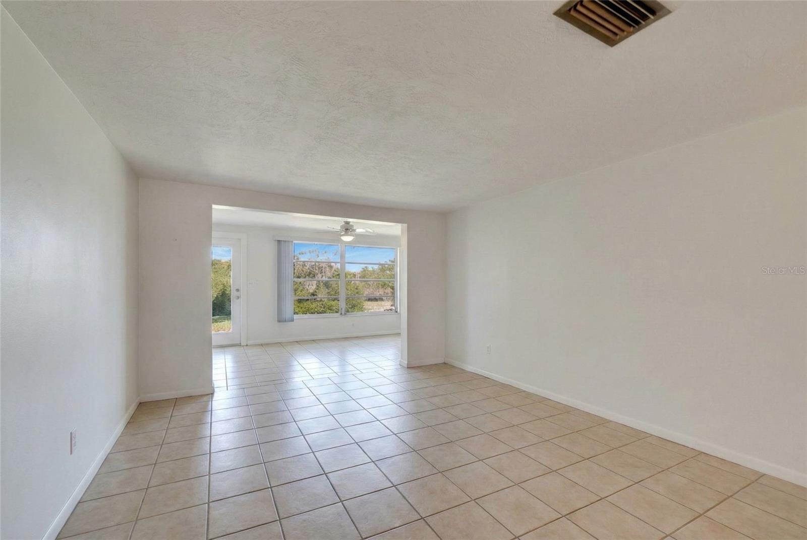 Image 23 of 69 For 4112 Hampton Drive