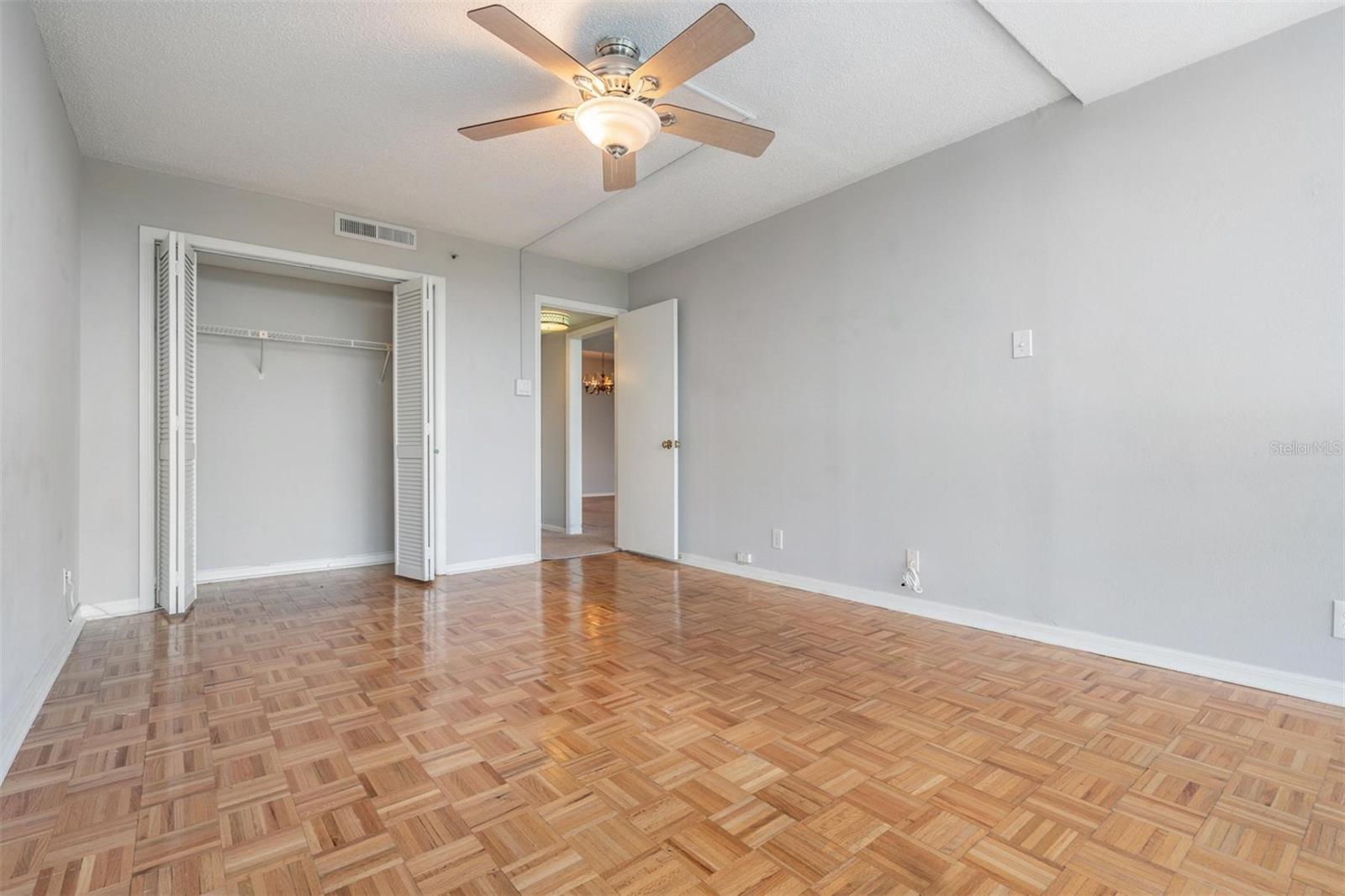 Image 16 of 34 For 3211 Swann Avenue 907