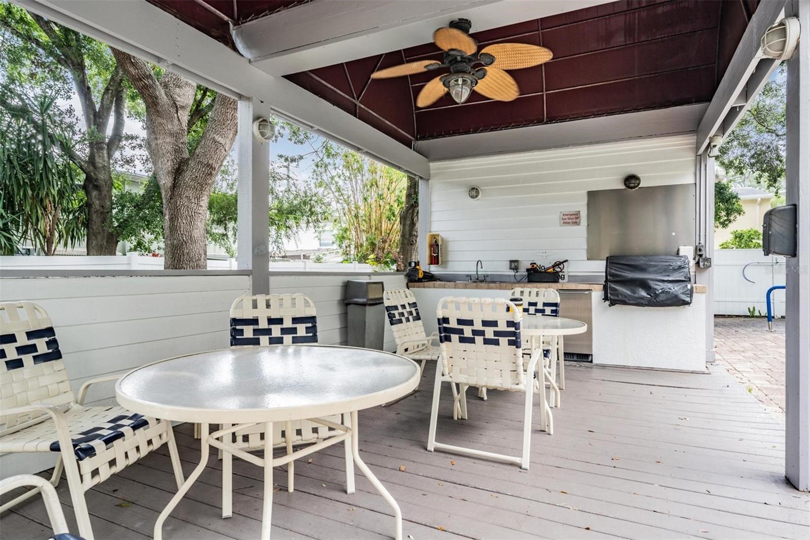 Image 28 of 34 For 3211 Swann Avenue 907