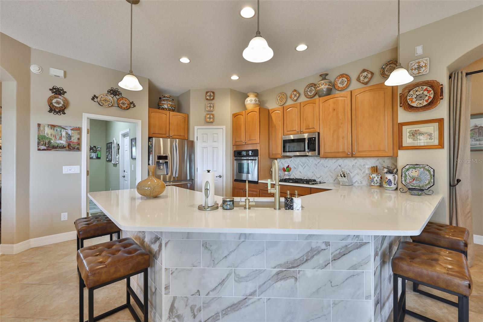 Listing photo id 16 for 328 Noble Faire Drive