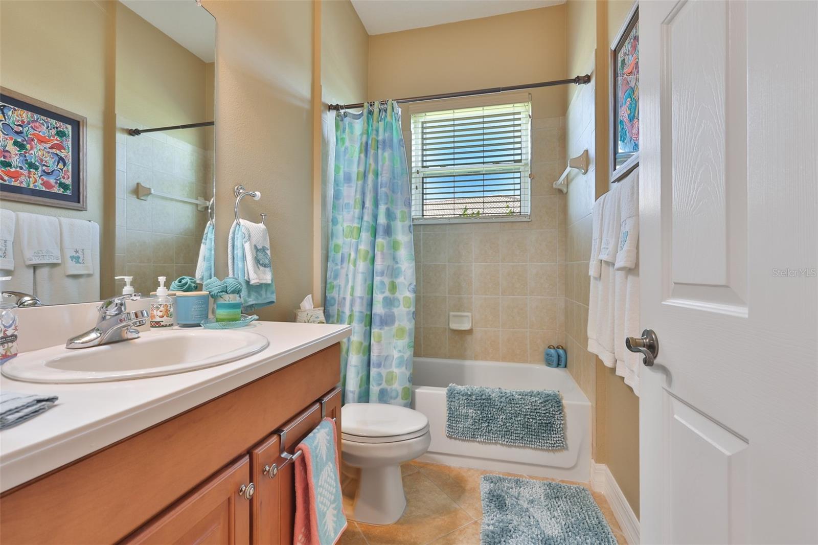 Listing photo id 29 for 328 Noble Faire Drive