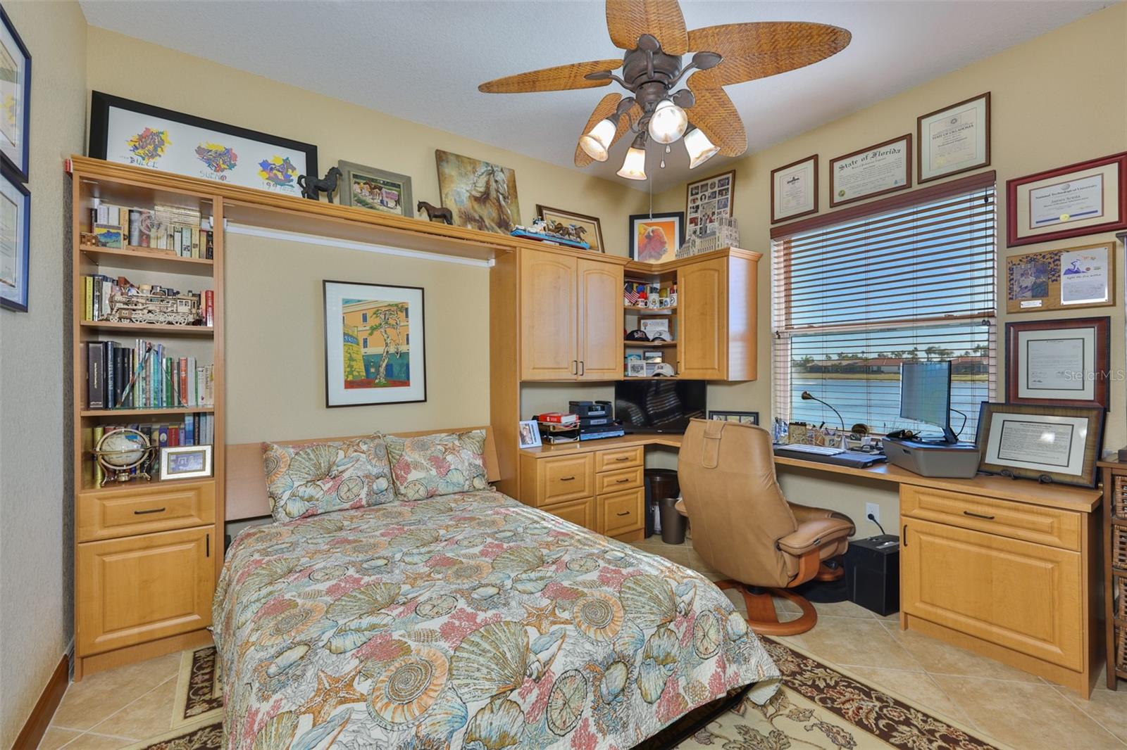 Listing photo id 32 for 328 Noble Faire Drive