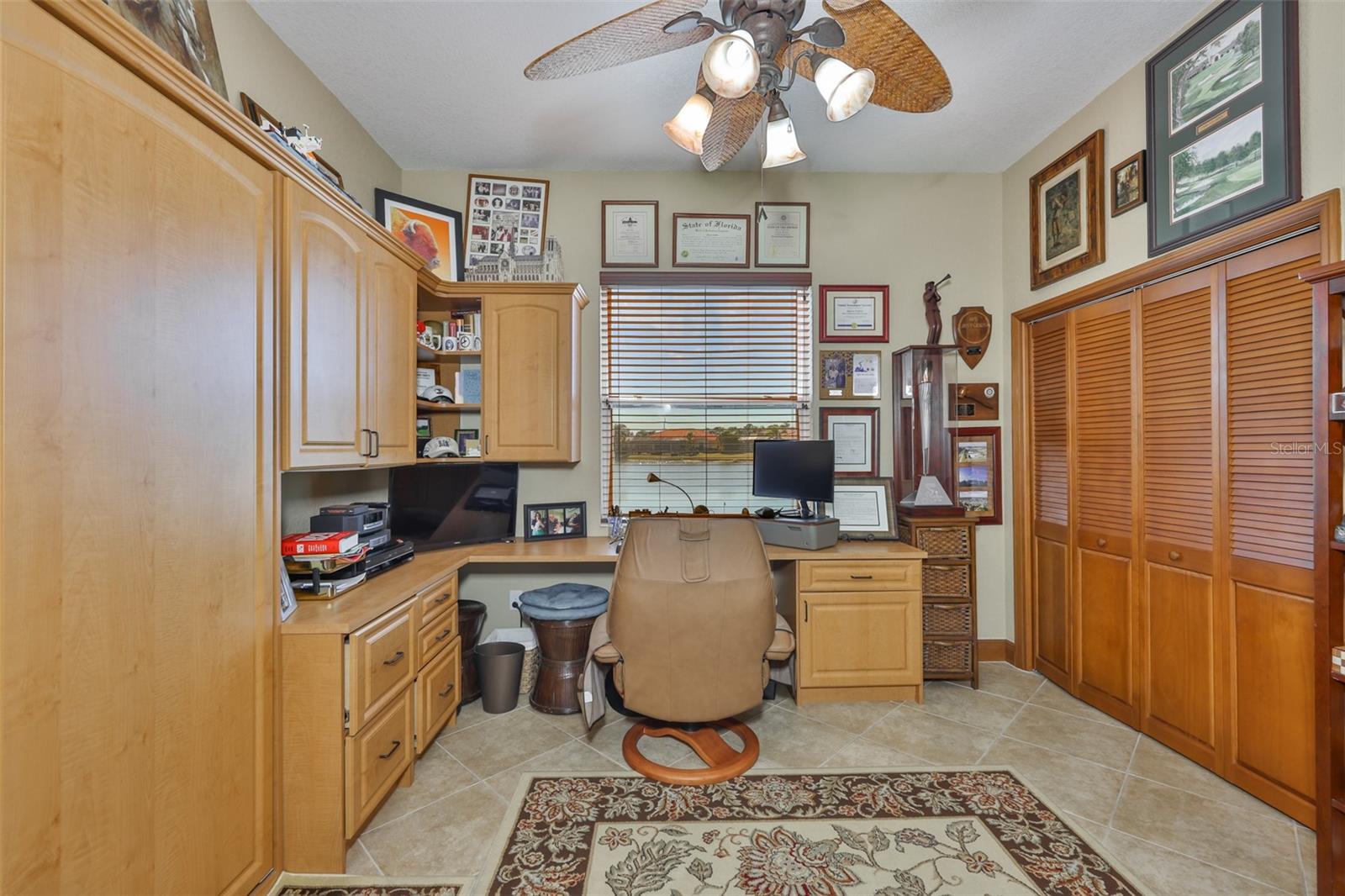 Listing photo id 33 for 328 Noble Faire Drive