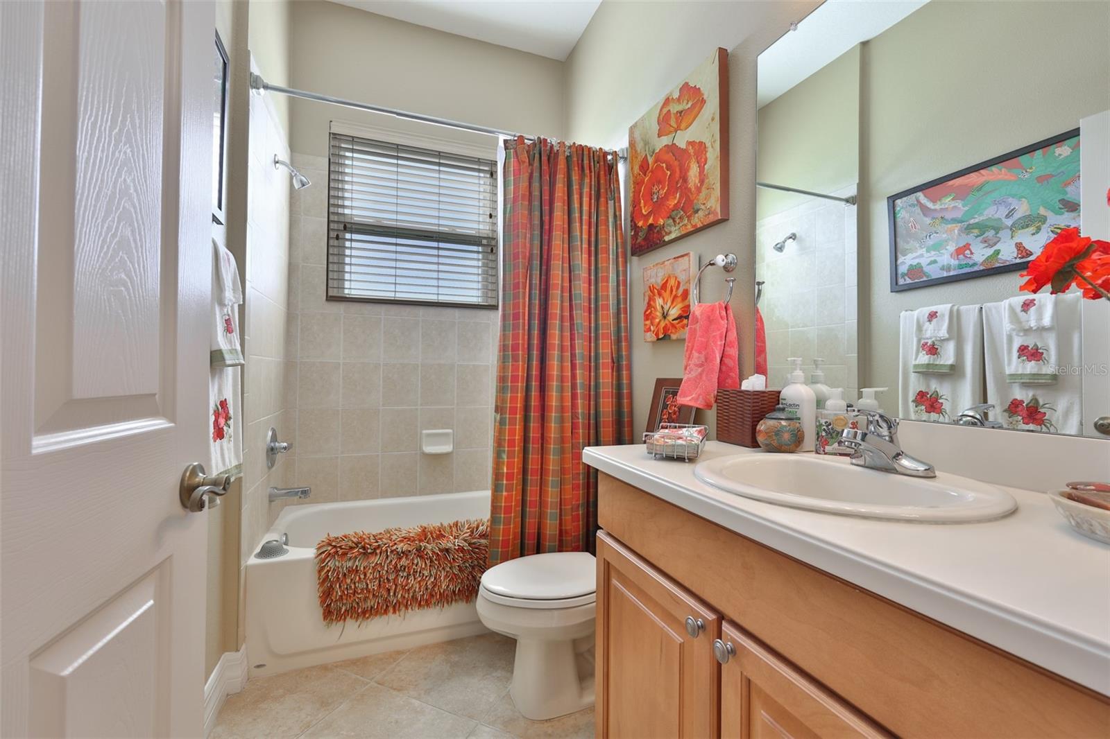 Listing photo id 34 for 328 Noble Faire Drive